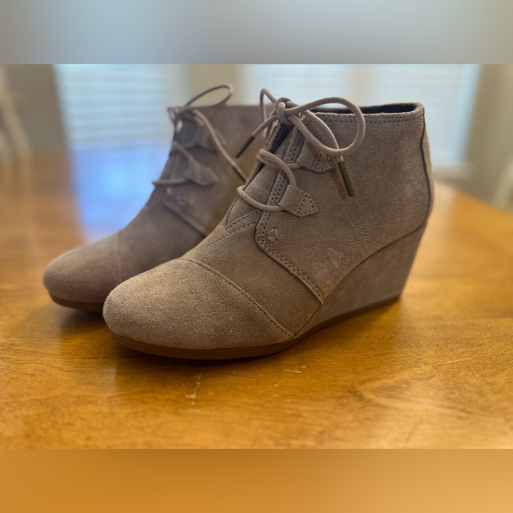 Toms suede wedge booties